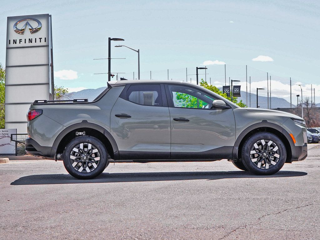 Used 2026 Hyundai Santa Cruz SE FWD image 12