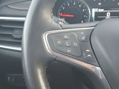 Used 2018 Chevrolet Equinox Premier image 35