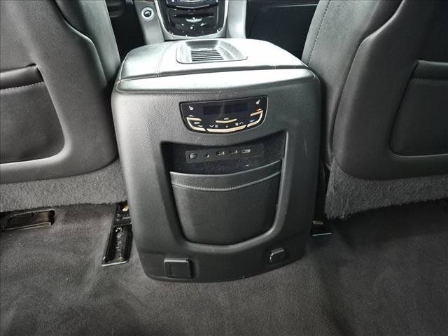 Used 2020 Cadillac Escalade ESV Premium Luxury AWD/4WD image 19