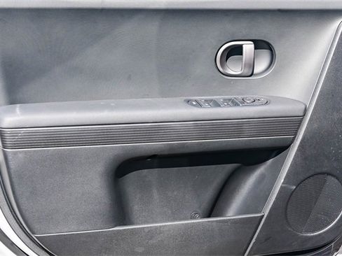 Certified 2025 Hyundai Ioniq 5 SEL image 22