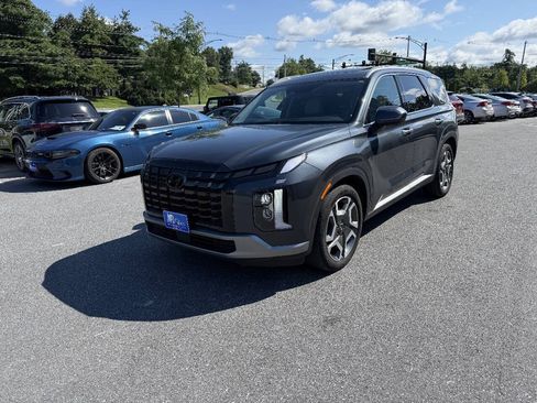 Used 2024 Hyundai Palisade SEL w/ Premium Package AWD/4WD image 3