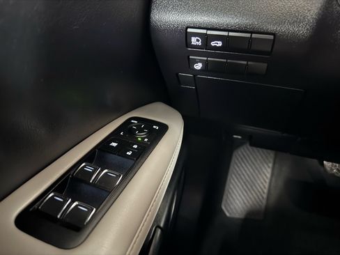 Used 2022 Lexus RX 350 AWD w/ Premium Package image 35