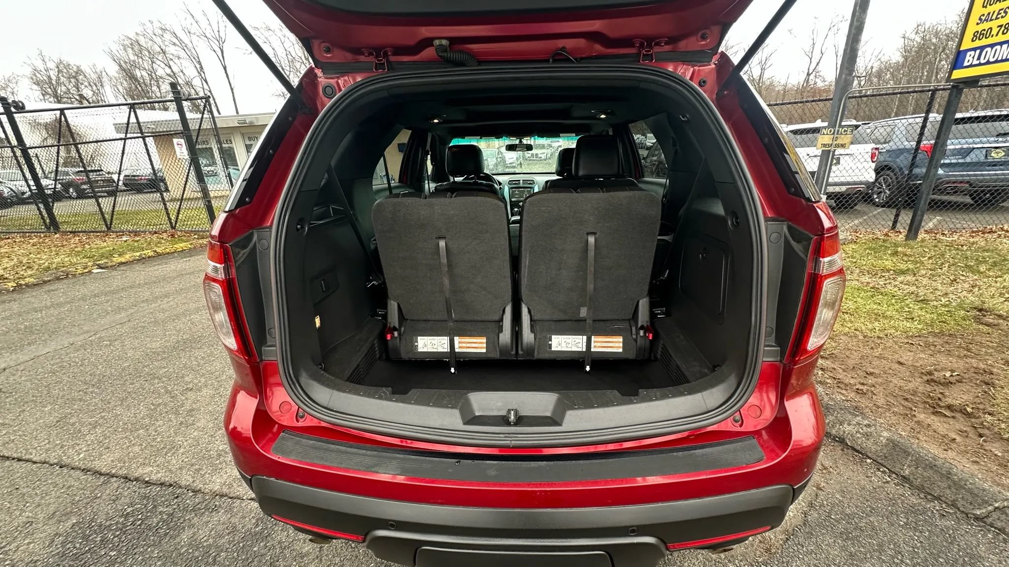 Used 2014 Ford Explorer XLT AWD/4WD image 9