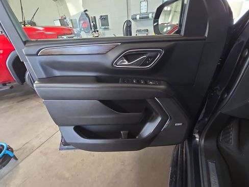 Certified 2023 Chevrolet Suburban Premier AWD/4WD image 29