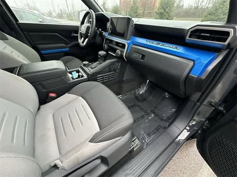 Used 2025 Toyota Tacoma TRD Sport image 20