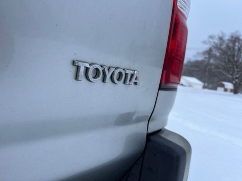 Used 2002 Toyota 4Runner Limited image 8