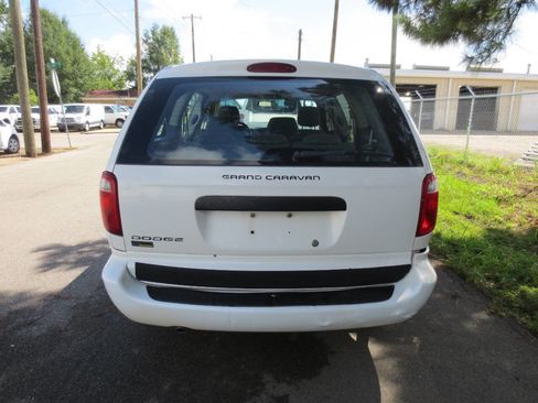 Used 2007 Dodge Grand Caravan SE image 4