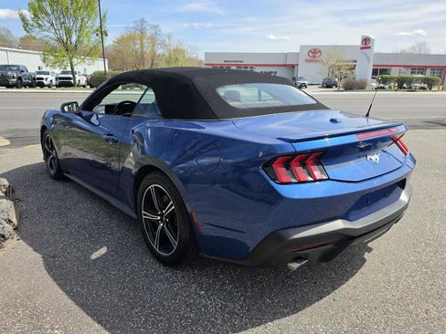 Used 2024 Ford Mustang Premium RWD image 8