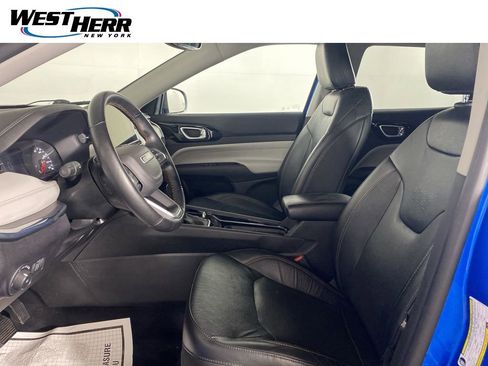 Used 2022 Jeep Compass Limited AWD/4WD image 16