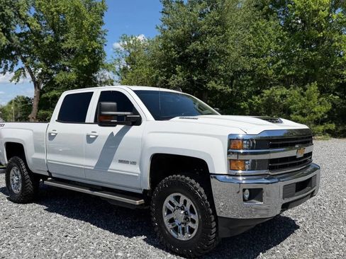 Used 2018 Chevrolet Silverado 2500 LT w/ LT Fleet Convenience Package AWD/4WD image 1