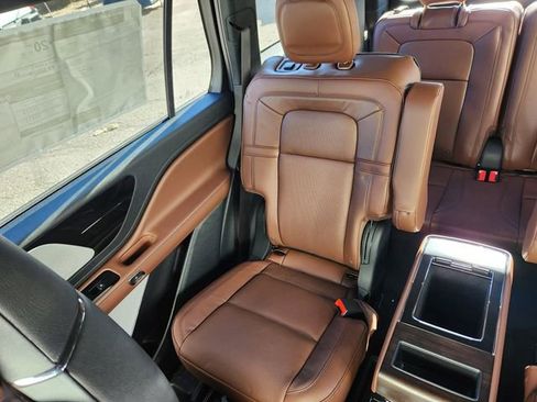 New 2026 Lincoln Aviator Reserve image 13