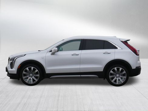 Used 2023 Cadillac XT4 Premium Luxury image 4