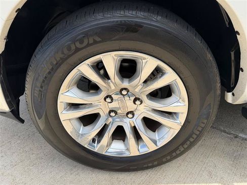 Used 2015 RAM 1500 Laramie Longhorn w/ Convenience Group AWD/4WD image 24