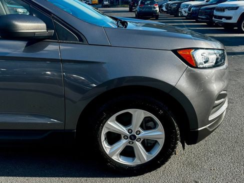 Certified 2022 Ford Edge SE image 4