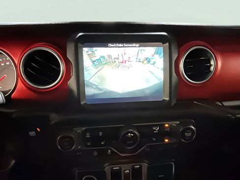 Used 2018 Jeep Wrangler Unlimited Rubicon w/ Dual Top Group image 18