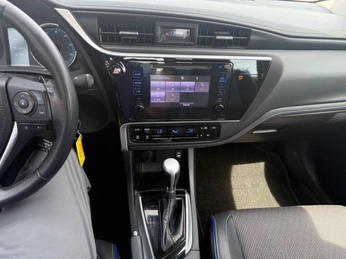 Used 2019 Toyota Corolla SE FWD image 19