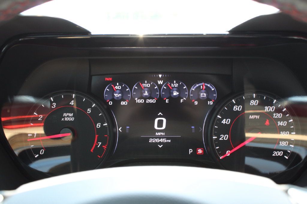 Used 2021 Chevrolet Camaro SS RWD image 13