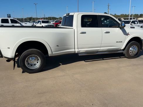Used 2019 RAM 3500 Laramie image 9