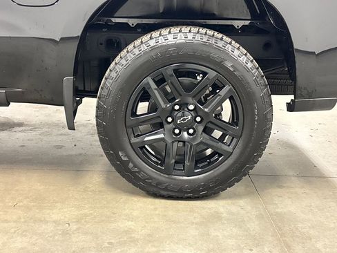 Used 2025 Chevrolet Silverado 1500 Custom w/ Turbomax Blackout Package image 14