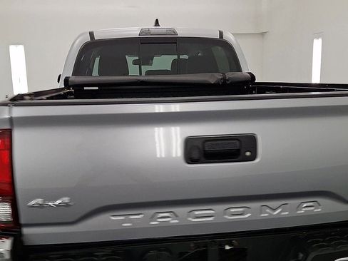 Certified 2023 Toyota Tacoma SR5 AWD/4WD image 3