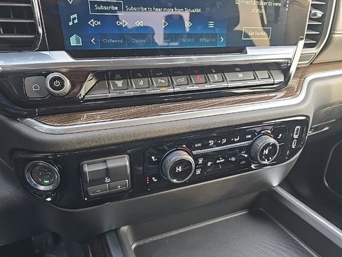 Used 2025 Chevrolet Silverado 2500 LT image 18