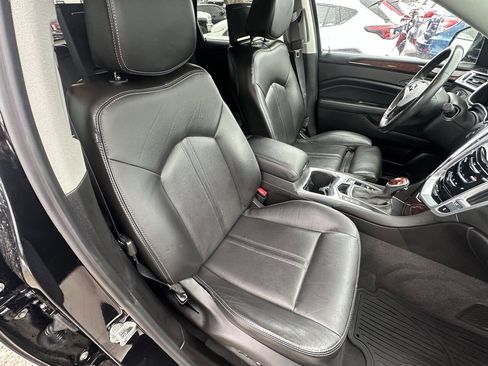 Used 2016 Cadillac SRX Luxury w/ Driver Awareness Package image 8