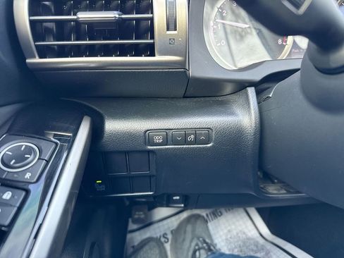 Used 2015 Lexus IS 350 AWD w/ Navigation System Package image 19