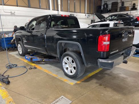 Used 2015 GMC Sierra 1500 SLE w/ SLE Value Package image 8