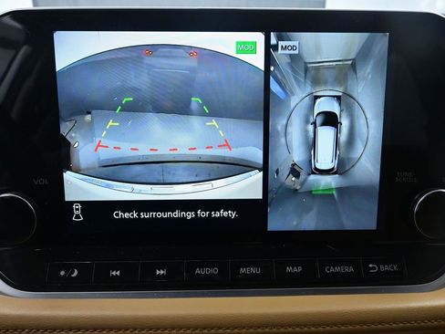 Used 2021 Nissan Rogue Platinum image 12