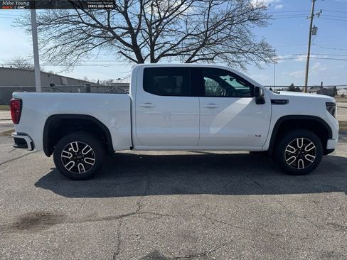 New 2026 GMC Sierra 1500 AT4 w/ Technology Package AWD/4WD image 9