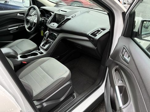 Used 2014 Ford Escape SE w/ Equipment Group 201A AWD/4WD image 18