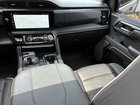 Used 2024 GMC Sierra 1500 AT4X w/ AT4X AEV Edition AWD/4WD image 21
