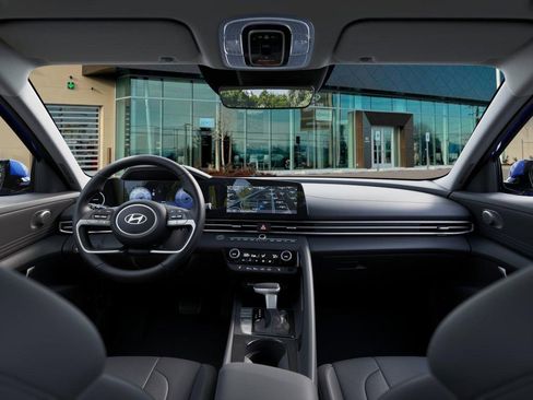 New 2026 Hyundai Elantra Limited FWD image 11