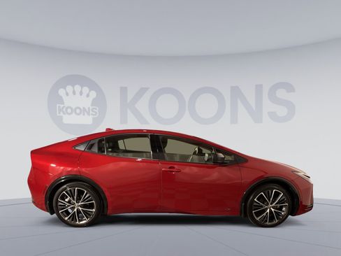 Used 2023 Toyota Prius XLE AWD/4WD image 12