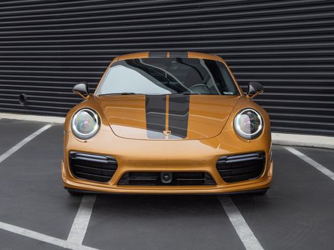 Certified 2018 Porsche 911 Turbo AWD/4WD image 10