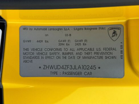 Used 2018 Lamborghini Huracan Performante image 43