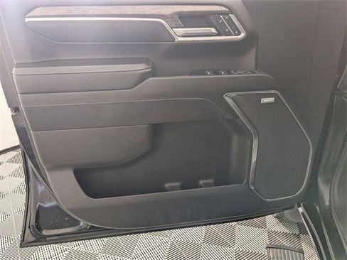 Certified 2024 Chevrolet Silverado 3500 LTZ w/ LTZ Plus Package image 8