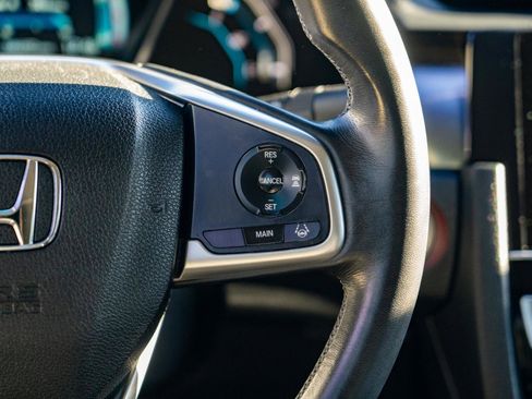 Used 2016 Honda Civic Touring image 23