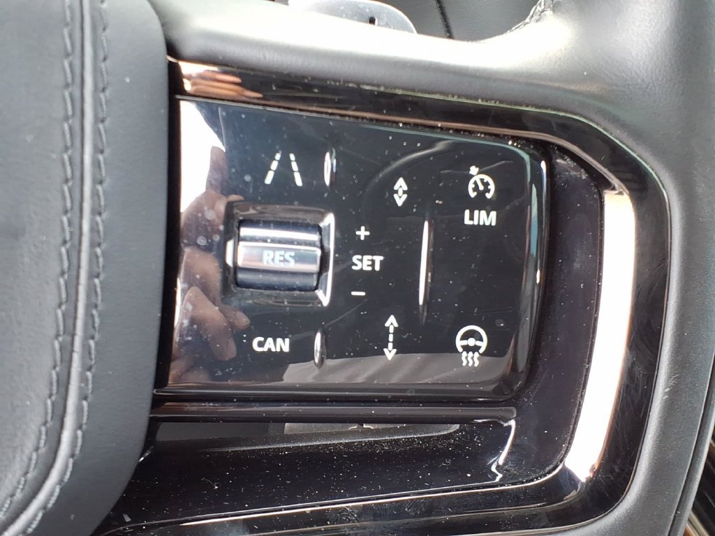 Used 2024 Land Rover Range Rover Sport Dynamic SE AWD/4WD image 23
