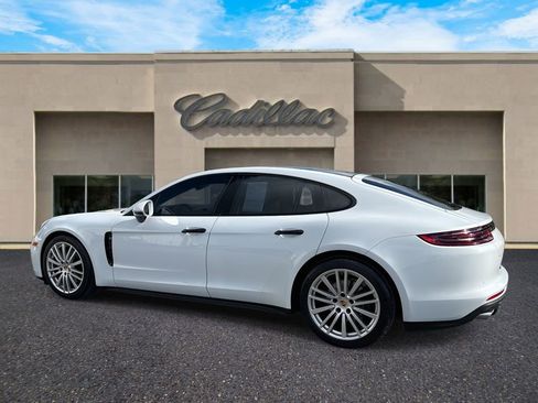 Used 2018 Porsche Panamera 4 image 5