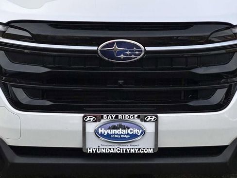 Used 2025 Subaru Forester Touring image 11