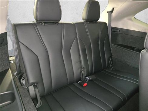 Used 2023 Acura MDX FWD w/ Technology Package image 12