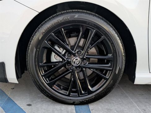 Used 2025 Toyota Camry SE image 31