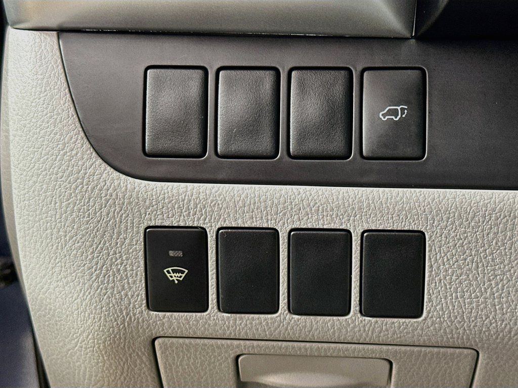 Used 2016 Toyota Highlander XLE FWD image 12