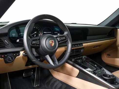 Certified 2020 Porsche 911 Carrera 4 image 4