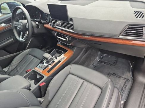 Used 2023 Audi Q5 2.0T Premium w/ Convenience Package AWD/4WD image 20