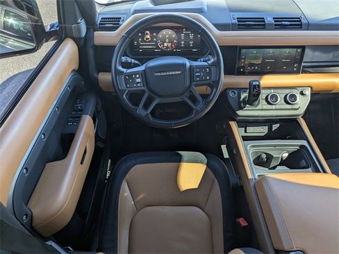 Used 2024 Land Rover Defender 110 X-Dynamic SE image 16