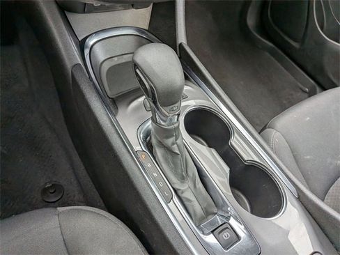 Used 2023 Chevrolet Malibu LT image 16