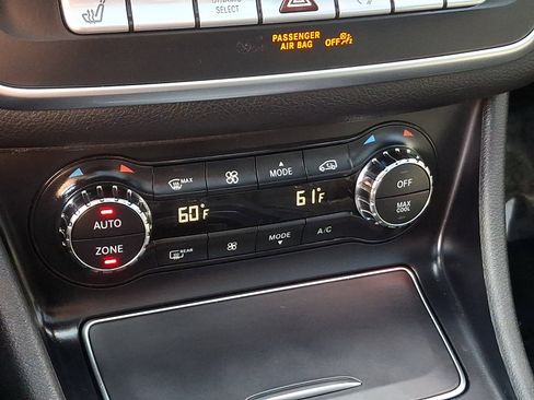 Used 2019 Mercedes-Benz CLA 250 4MATIC image 16