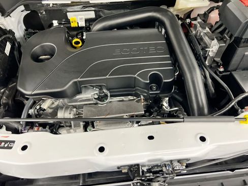 Used 2026 Chevrolet Equinox LT image 24